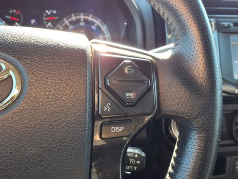 Used 2019 Toyota 4Runner TRD Off-Road Premium AWD/4WD image 17