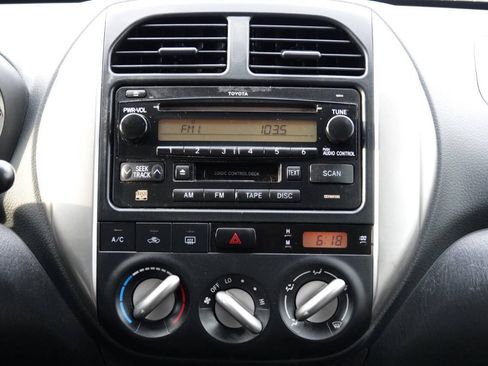 Used 2005 Toyota RAV4 4WD image 60