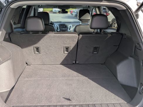 Used 2021 Chevrolet Equinox LT image 34