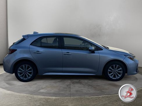 Used 2025 Toyota Corolla SE FWD image 8