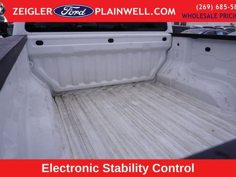 Used 2024 Chevrolet Colorado W/T image 10