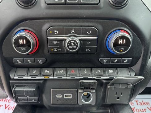 Used 2020 Chevrolet Silverado 2500 LTZ w/ Technology Package image 16