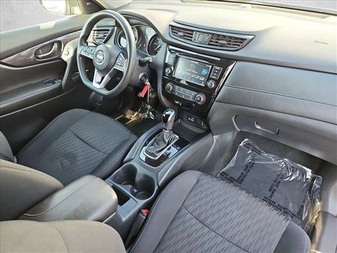 Used 2020 Nissan Rogue S AWD/4WD image 28