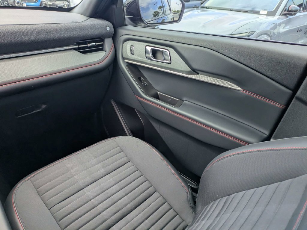 New 2026 Ford Explorer ST-Line RWD image 19