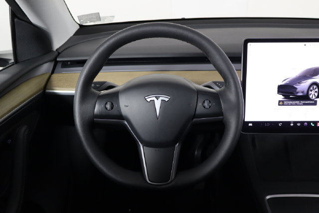 Used 2023 Tesla Model Y Long Range AWD/4WD image 6
