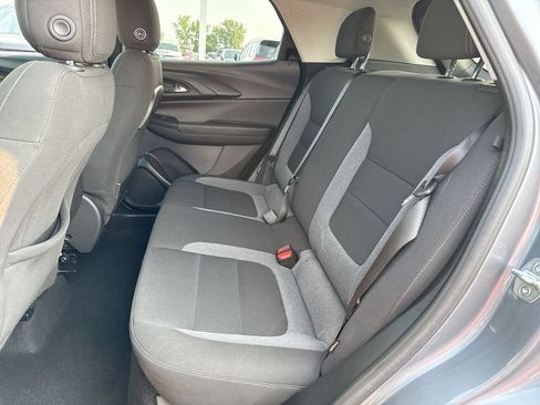 Used 2022 Chevrolet TrailBlazer LT w/ Convenience Package FWD image 23