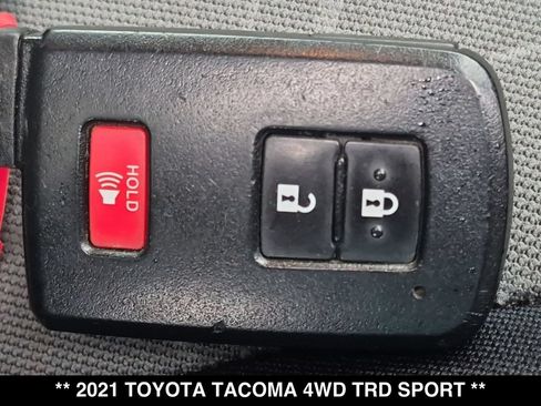 Used 2021 Toyota Tacoma TRD Sport AWD/4WD image 29