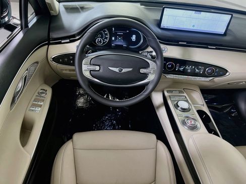Used 2023 Genesis GV70 2.5T w/ Cargo Package AWD/4WD image 22