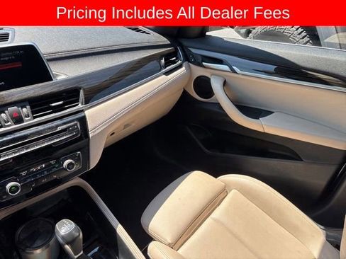 Used 2018 BMW X2 xDrive28i AWD/4WD image 2