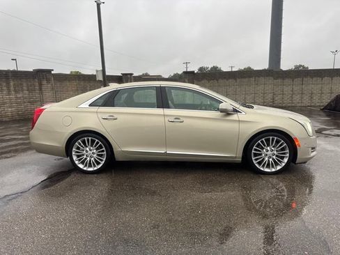 Used 2016 Cadillac XTS Luxury w/ Driver Awareness Package FWD image 8