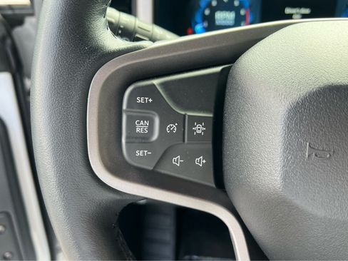 Used 2025 Ford Bronco Outer Banks AWD/4WD image 32