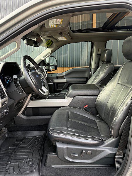 Used 2020 Ford F350 Lariat w/ Lariat Ultimate Package AWD/4WD image 7