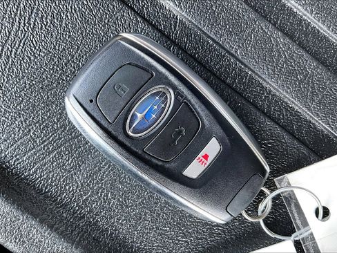 Certified 2025 Subaru Forester Touring AWD/4WD image 9