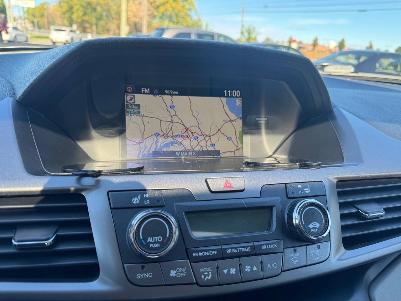Used 2015 Honda Odyssey Touring image 21