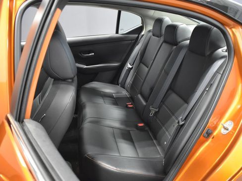 Used 2023 Nissan Sentra SR w/ SR Premium Package FWD image 28