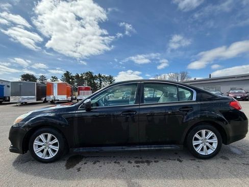 Used 2011 Subaru Legacy 2.5i Premium w/ All-Weather Pkg AWD/4WD image 7