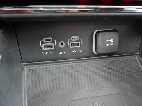 Used 2024 Jeep Grand Cherokee Laredo X w/ Luxury Tech Group I image 29