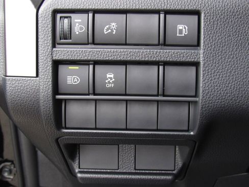 Used 2025 Toyota 4Runner SR5 image 32