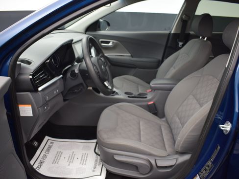 Used 2020 Kia Niro LX image 14