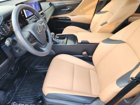 Used 2023 Lexus ES 350 w/ Premium Package image 13