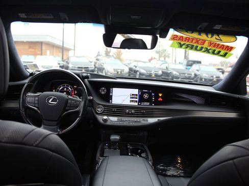 Used 2018 Lexus LS 500 image 36