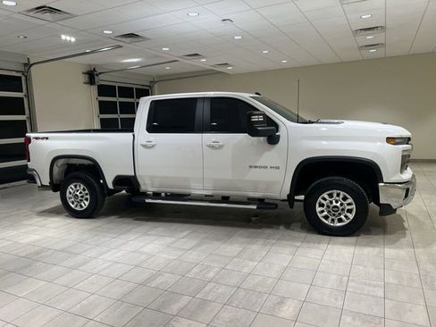 Certified 2025 Chevrolet Silverado 2500 LT w/ Convenience Package image 6