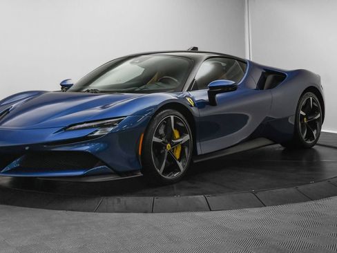 Used 2021 Ferrari SF90 Stradale AWD/4WD image 3