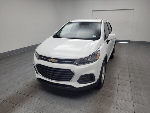 Used 2022 Chevrolet Trax LS w/ Tint and Cruise Package AWD/4WD image 15