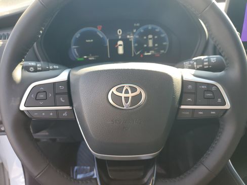 Certified 2025 Toyota Grand Highlander AWD Hybrid image 28
