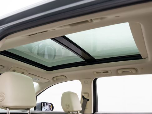 Certified 2023 Cadillac XT6 Premium Luxury image 12