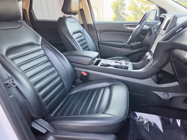 Used 2024 Ford Edge SEL AWD/4WD image 9