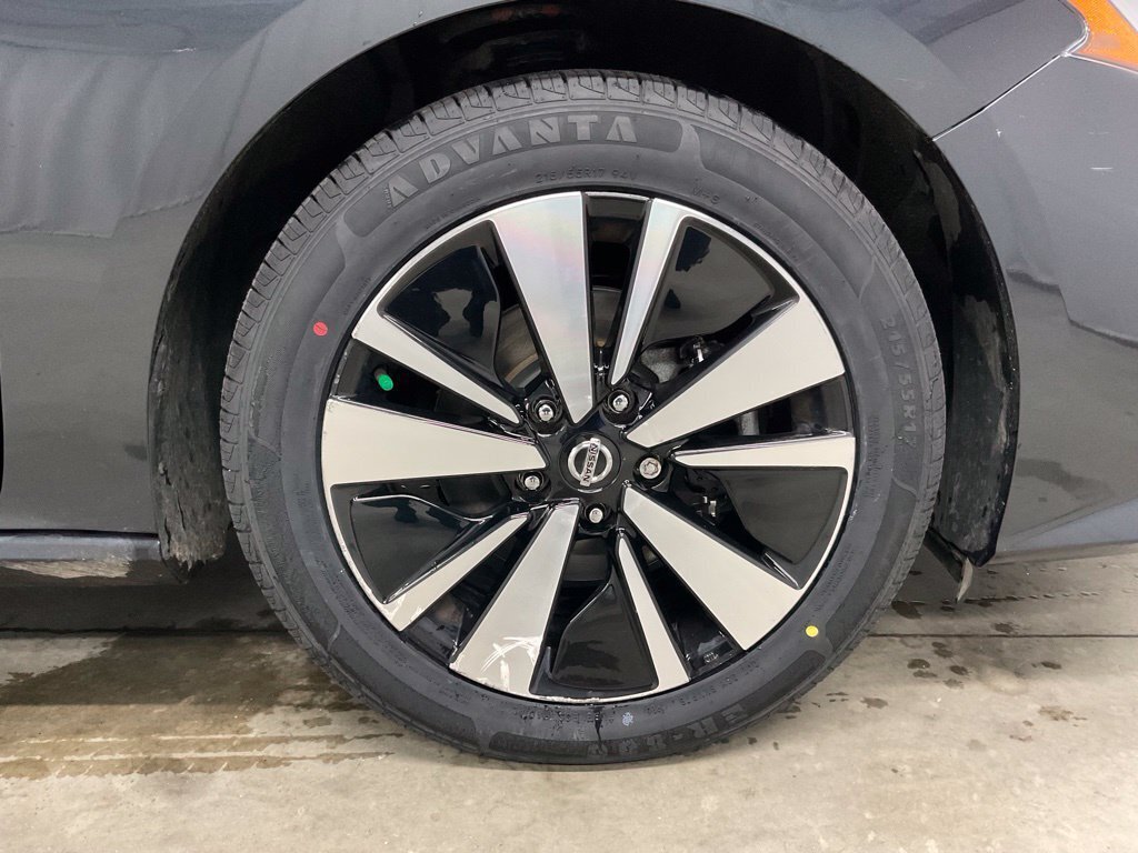 Used 2022 Nissan Altima 2.5 SV FWD image 15
