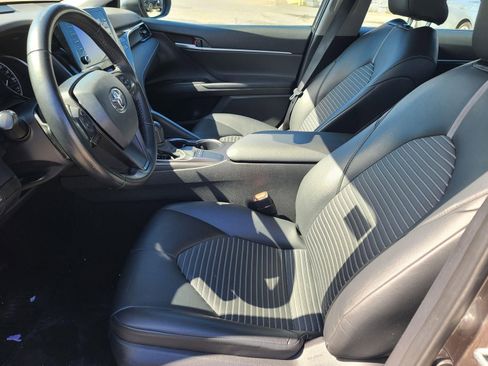 Used 2023 Toyota Camry SE FWD image 7