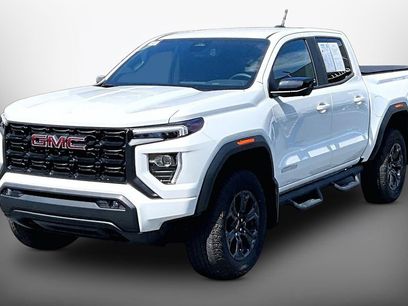 Used 2025 GMC Canyon Elevation w/ Convenience Package