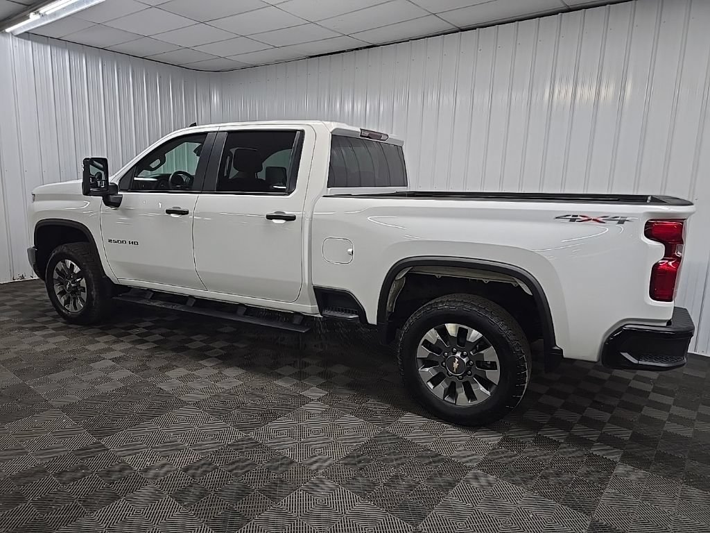 Used 2024 Chevrolet Silverado 2500 Custom w/ Custom Value Package AWD/4WD image 4