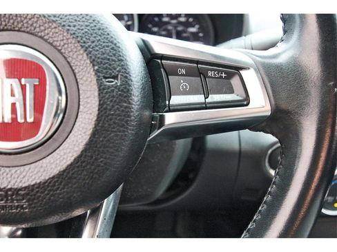 Used 2018 FIAT 124 Spider Classica image 12