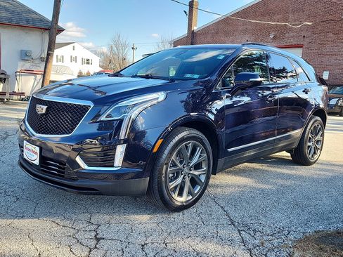 Used 2021 Cadillac XT5 Sportv image 3