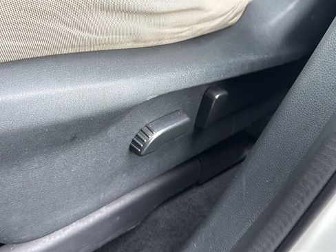 Used 2020 Subaru Ascent Premium w/ Convenience Package image 13