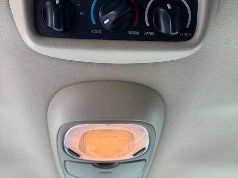 Used 2005 Ford Excursion Eddie Bauer AWD/4WD image 34