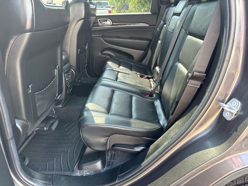 Used 2014 Jeep Grand Cherokee Overland w/ Advanced Technology Group AWD/4WD image 13