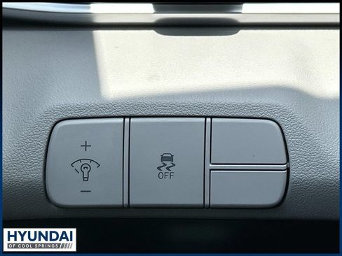 New 2026 Hyundai Elantra Limited FWD image 28