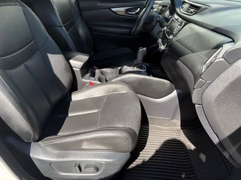 Used 2020 Nissan Rogue S AWD/4WD image 17