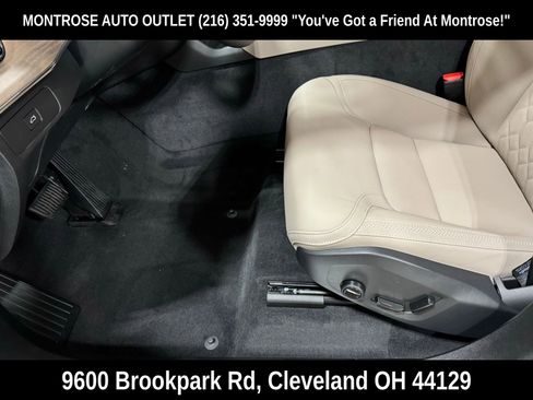 New 2026 Volvo XC90 B6 Plus w/ Protection Package Premier image 14