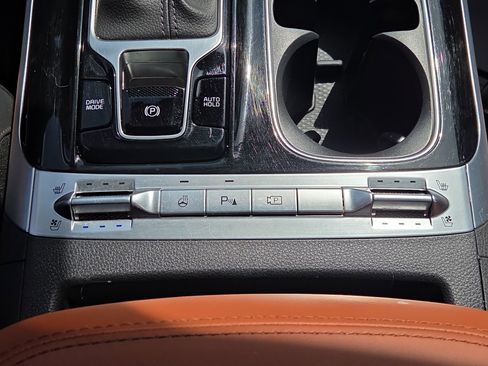 Used 2023 Kia Carnival SX Prestige FWD image 20