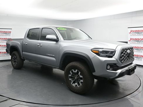 Used 2023 Toyota Tacoma TRD Off-Road AWD/4WD image 2