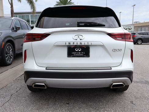 Certified 2023 INFINITI QX50 Luxe FWD image 8