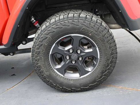 Used 2022 Jeep Gladiator Rubicon w/ LED Lighting Group AWD/4WD image 5