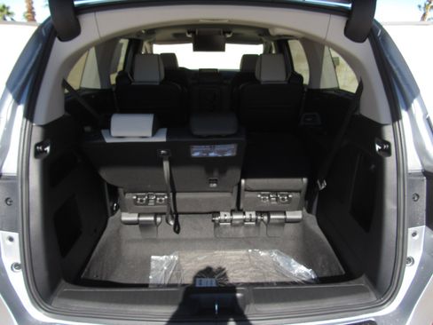 New 2026 Honda Odyssey Elite image 12