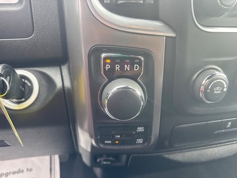 Used 2024 RAM 1500 Warlock AWD/4WD image 19