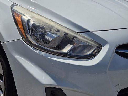 Used 2015 Hyundai Accent GLS w/ Option Group 02 FWD image 2